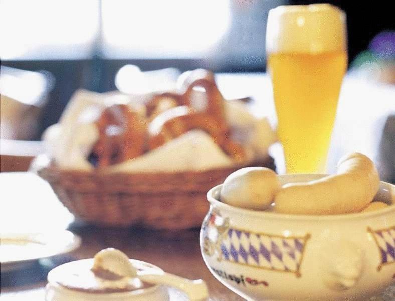 Gasthof Falkenstein - Metzgerei Schwaiger - Flintsbach Ngoại thất bức ảnh
