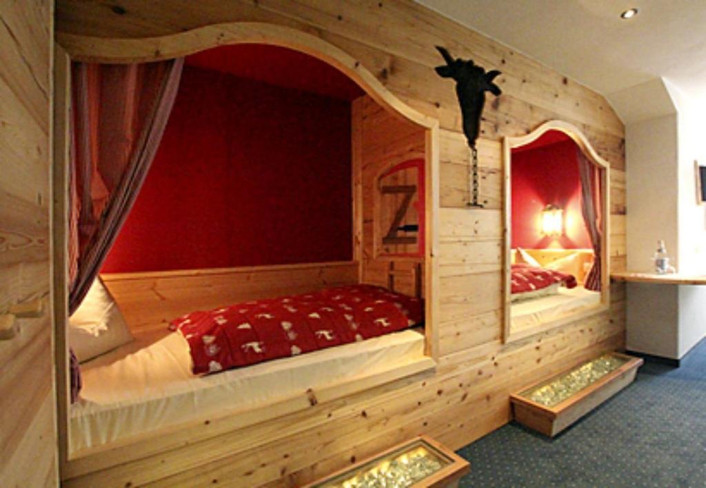 Gasthof Falkenstein - Metzgerei Schwaiger - Flintsbach Phòng bức ảnh
